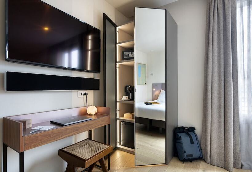 חדר סטנדרט, Hébé