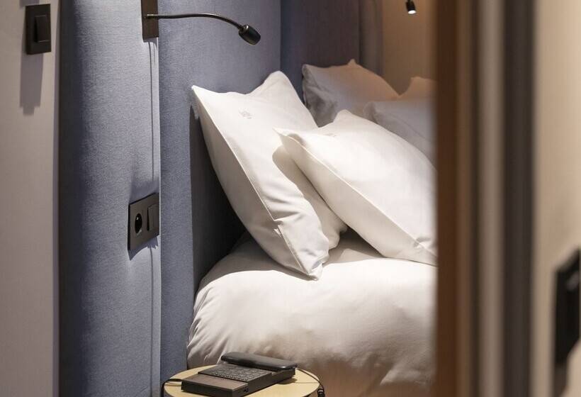 חדר סטנדרט, Hébé