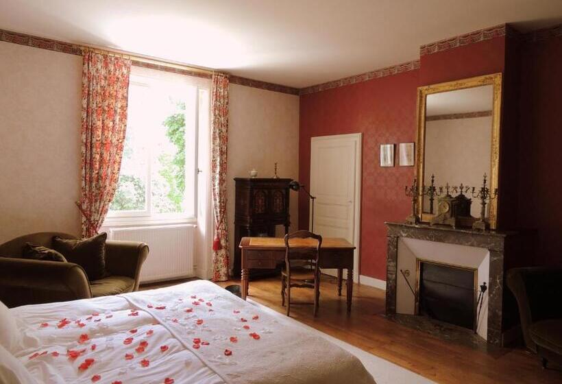 اتاق رمانتیک, Le Domaine De Mestré, The Originals Relais