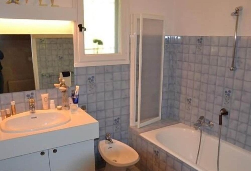 Номер Superior, La Devinière