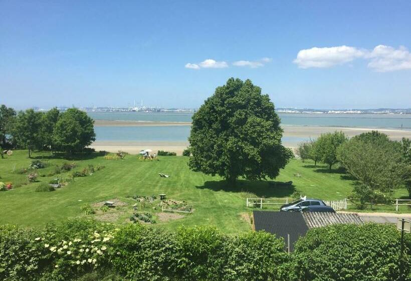 Suite Vue Mer, La Maison De La Plage   La Cerisaie