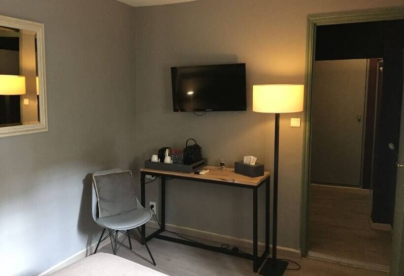 Quarto Estandar, La Banasterie