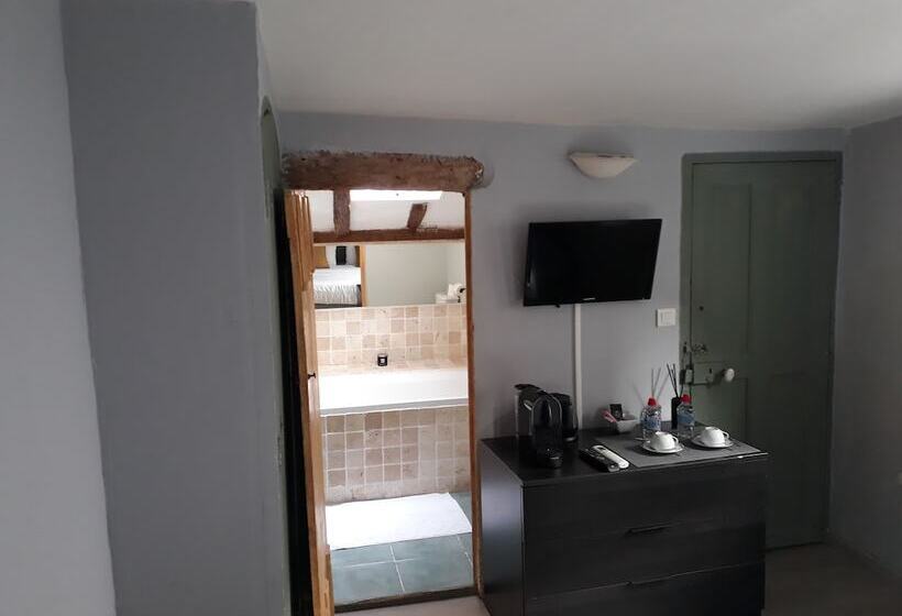 Quarto Estandar, La Banasterie