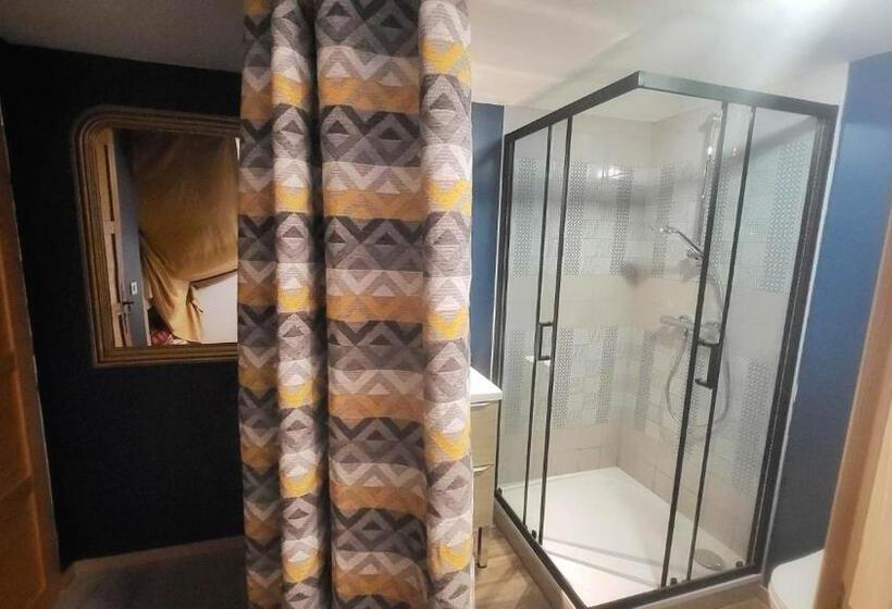 이코노미 룸, Le Doux Nid