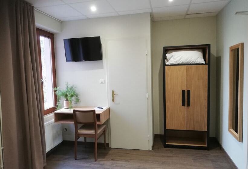 スタンダードルーム, Restaurant Le Moschenross