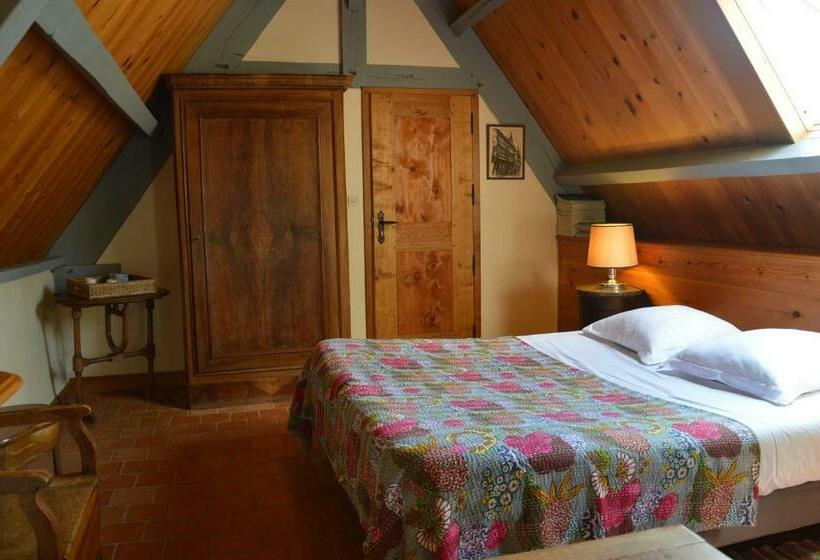 Номер Стандарт, La Grange De Coatélan