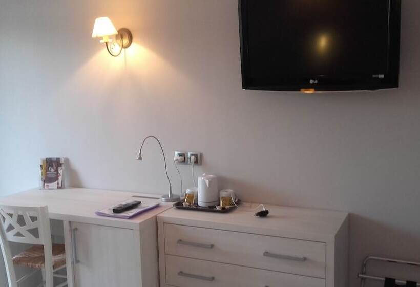 Номер Стандарт, Contact Hôtel   Motel Les Bleuets