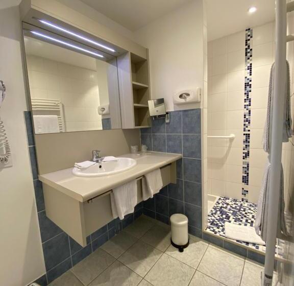 Четырехместный Номер Стандарт, Contact Hôtel   Motel Les Bleuets