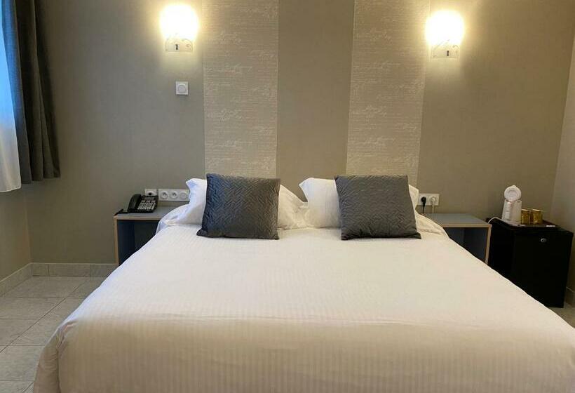 Номер Стандарт, Contact Hôtel   Motel Les Bleuets