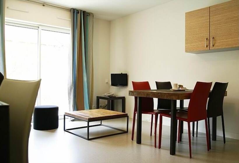 استودیوی استاندارد, Appart Hôtel Le Liberté Vannes Centre Ville