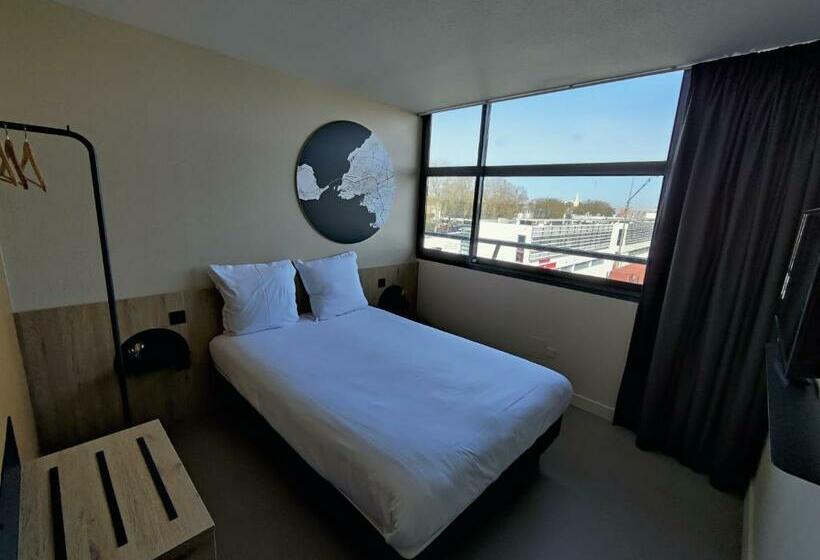 Номер Стандарт, B&b Hotel La Rochelle Centre Les Minimes