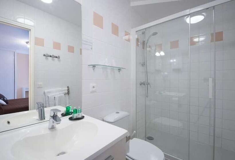 스탠다드 내측 룸, Hôtel De La Plage