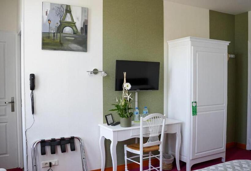 اتاق استاندارد سه نفره, Hôtel Picardia