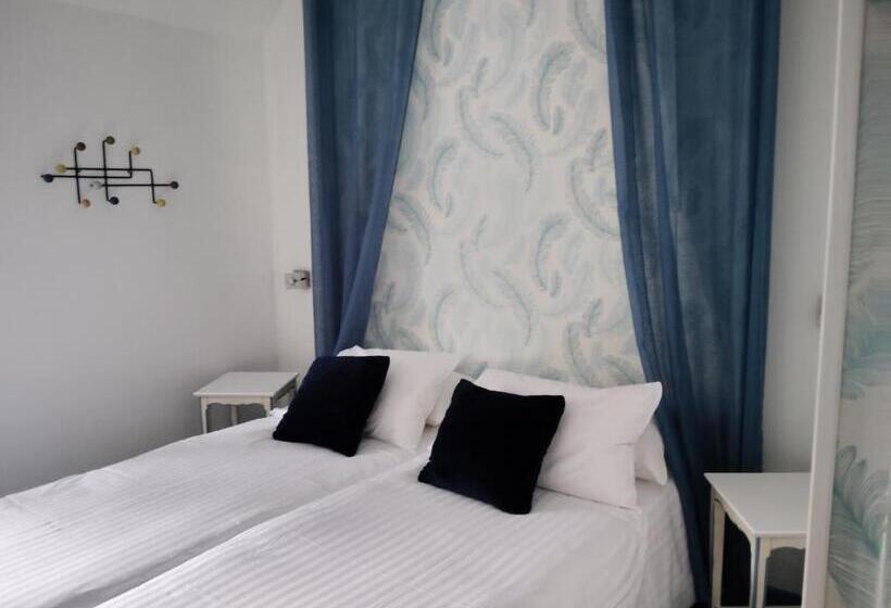 اتاق استاندارد یک نفره, Hôtel Picardia