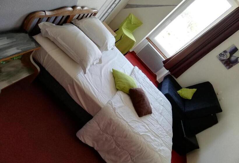 Номер Стандарт Трехместный, L'Auberge d'Eygliers
