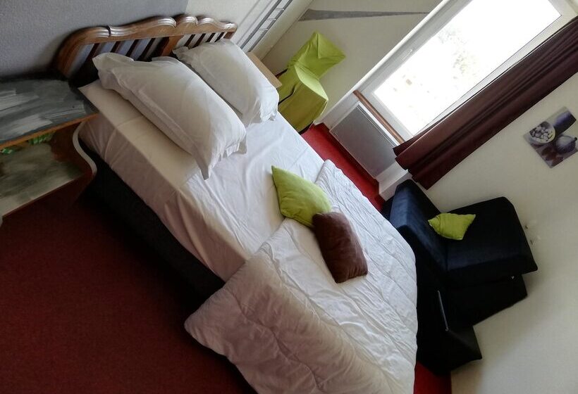 Номер Стандарт Трехместный, L'Auberge d'Eygliers