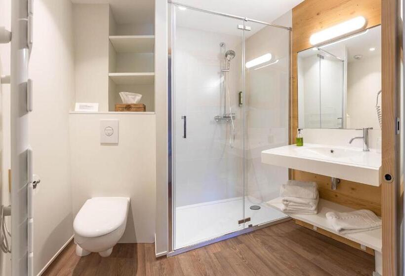 Номер Стандарт Трехместный, Le Chalet D'en Hô