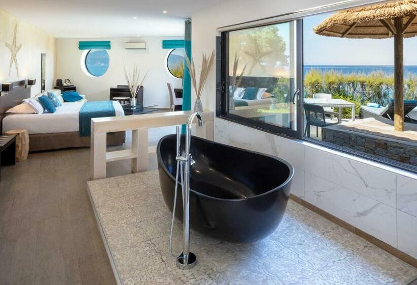 Deluxe Suite Sea View, Le Ruesco