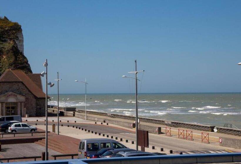 Comfort room with balcony, Les Fregates