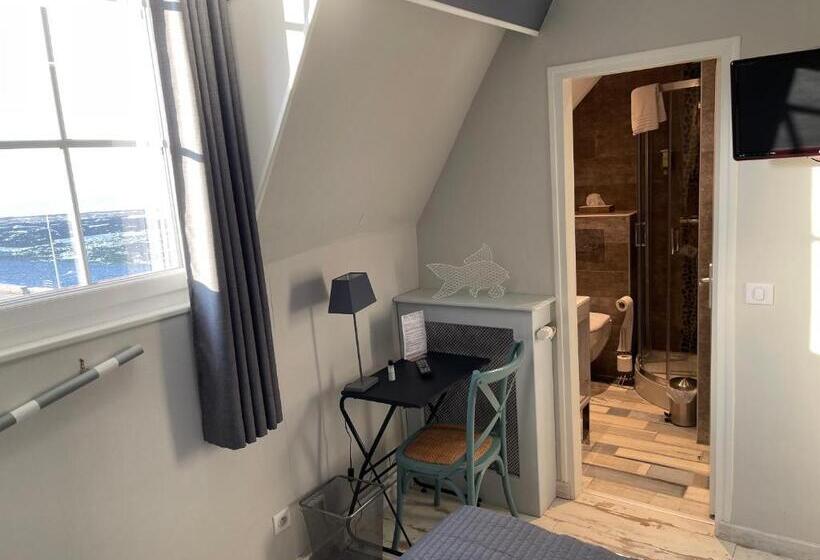 스탠다드 룸 측면 바다 전망, Les Fregates