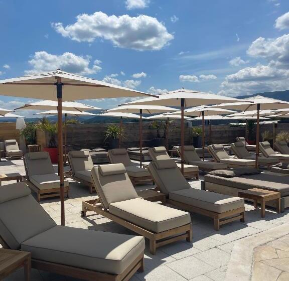 Трехместный Номер Superior, Les Loges Du Luberon
