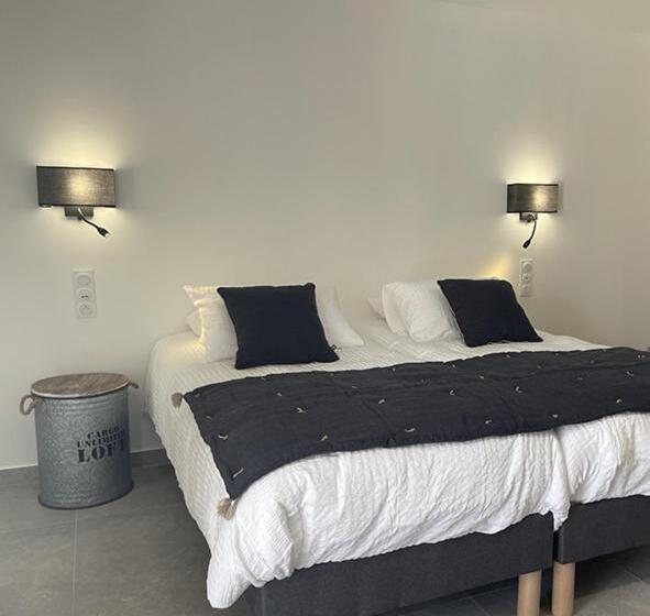 Quarto Triplo Estandar, Les Loges Du Luberon