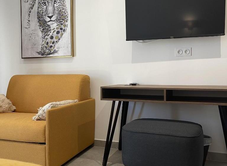 Номер Стандарт Трехместный, Les Loges Du Luberon