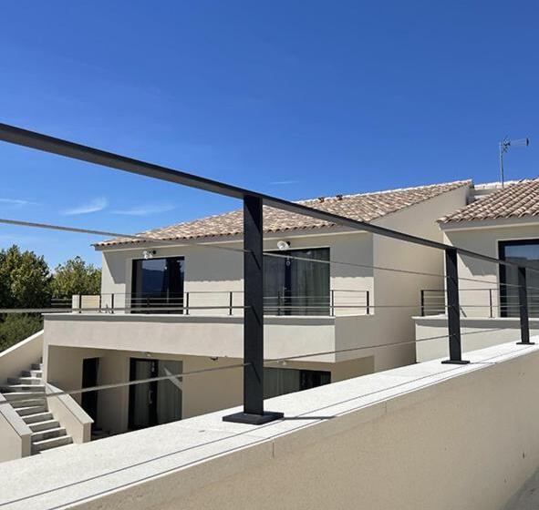 غرفة قياسية ثلاثية, Les Loges Du Luberon