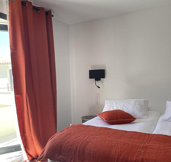 Номер Стандарт Трехместный, Les Loges Du Luberon