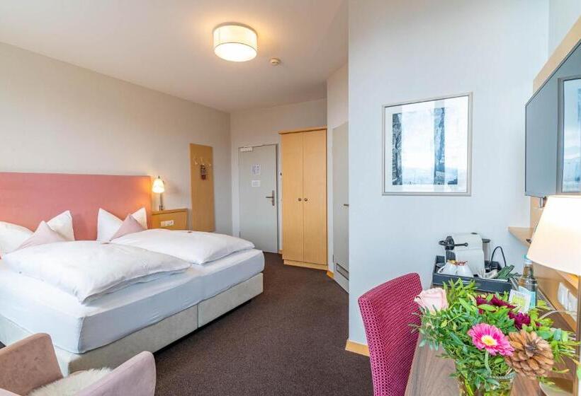 Номер Deluxe с Балконом, Apartment Hotel Schreier
