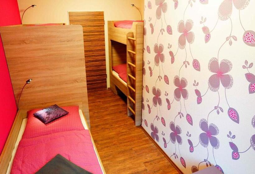 Семейный Номер, Bavaria City Hostel   Design Hostel