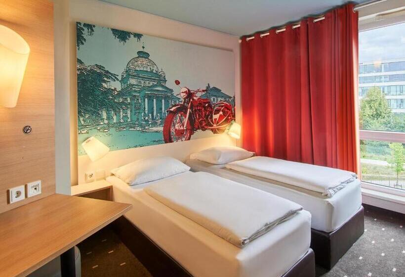 غرفة قياسية ثلاثية, B&b Hotel Bad Homburg