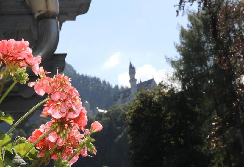 Comfort room with view, Romantic Pension Albrecht   Since 1901