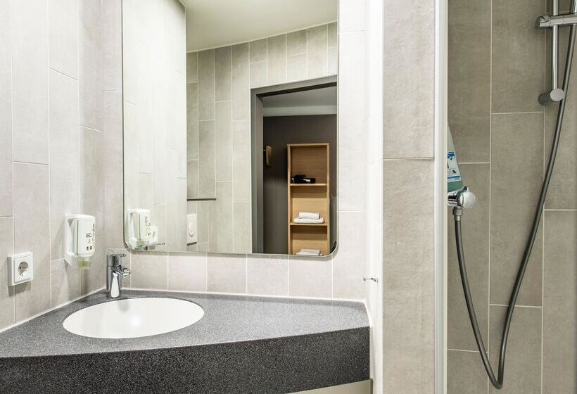 Номер Стандарт, B&b Hotel Nürnberg Hbf