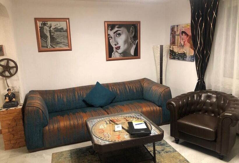 Апартаменты 1 Спальня, Karthäuser Hof