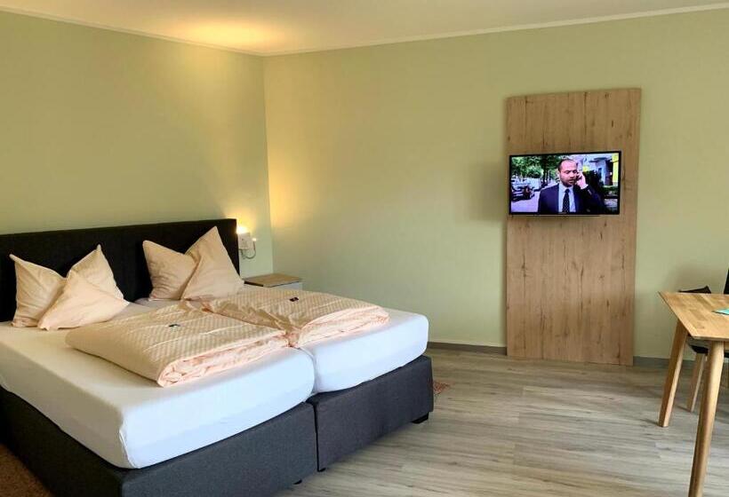 Номер Deluxe, Schmidt S Hoern