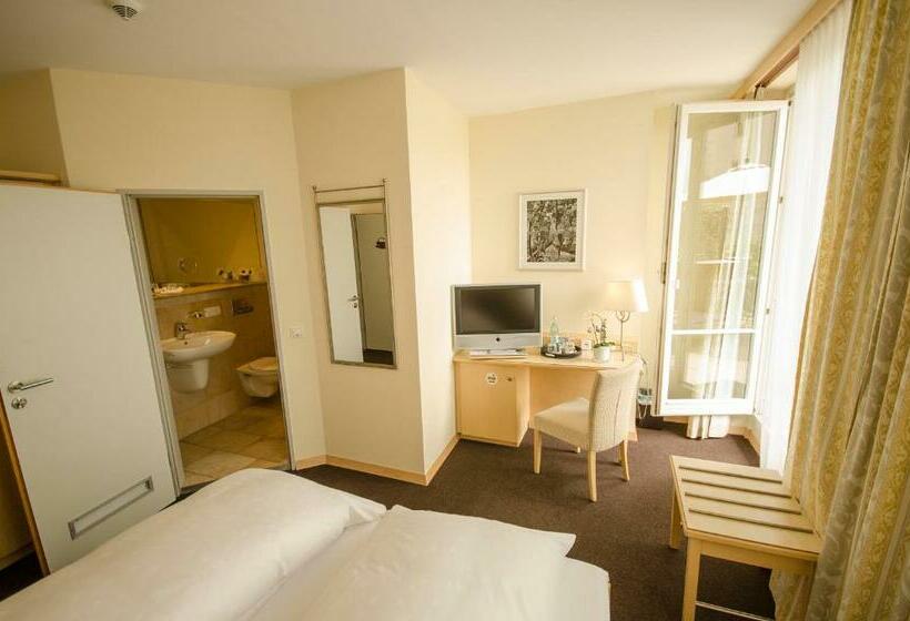 Номер Deluxe с Балконом, Apartment Hotel Schreier