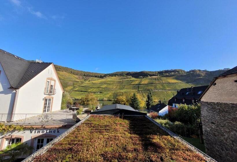 Deluxe room with river view, Weingut Lehnert Veit Guts