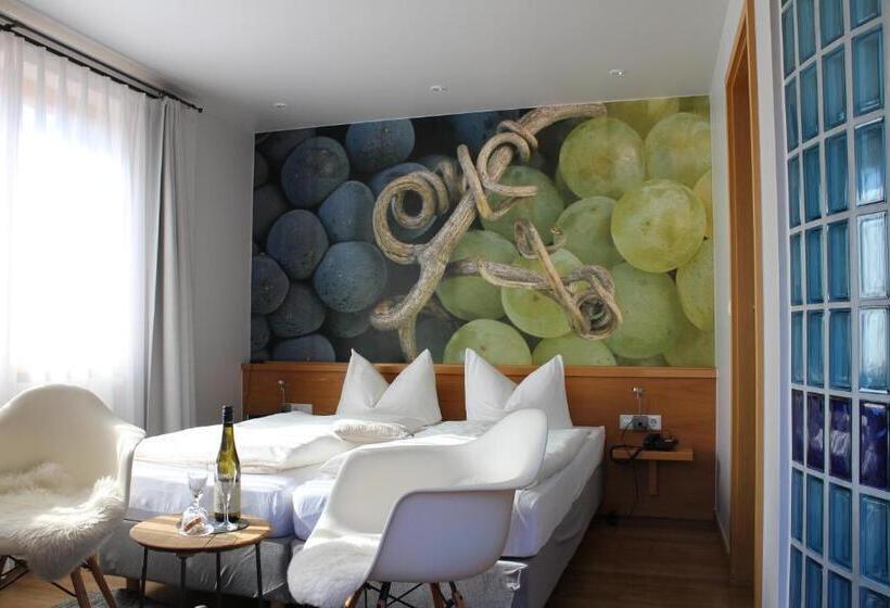 Номер Стандарт с Балконом, Weinhotel Fritz Walter