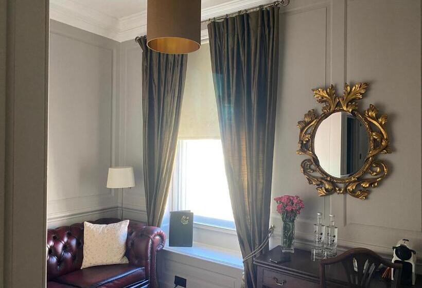 Family Suite, 38 St Giles