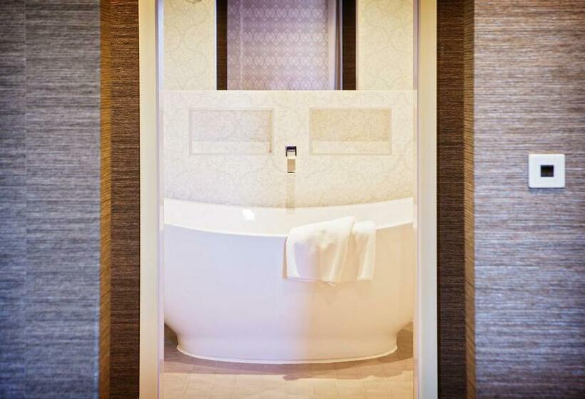 Люкс Deluxe Кровать Кинг, San Pietro Hotel & Restaurant