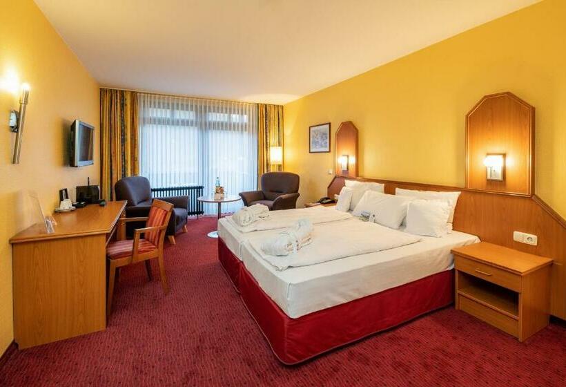 Standardzimmer innenliegend, Göbel S Seehotel Diemelsee