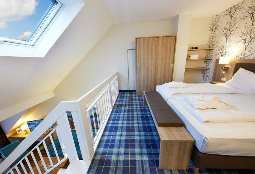 Familienzimmer, Göbel S Seehotel Diemelsee