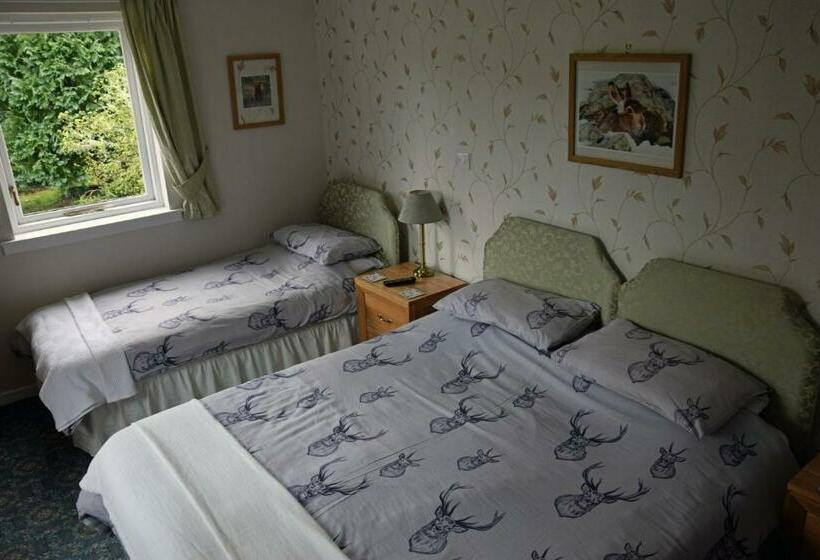 Семейный Номер, Dall Lodge Country House