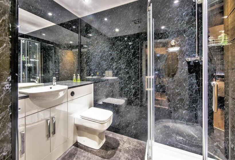 Семейный Номер, Dolphin Rooms