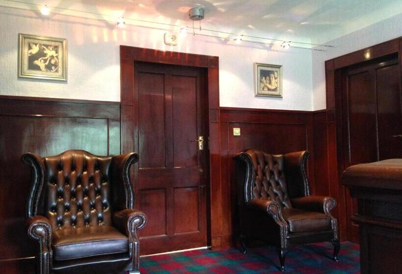 اتاق لوکس با چشم‌انداز دریا, Room Only At Wetherby Nairn