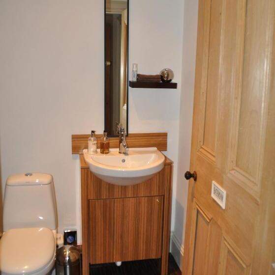 غرفة قياسية سرير كينج, The Bank Guest House