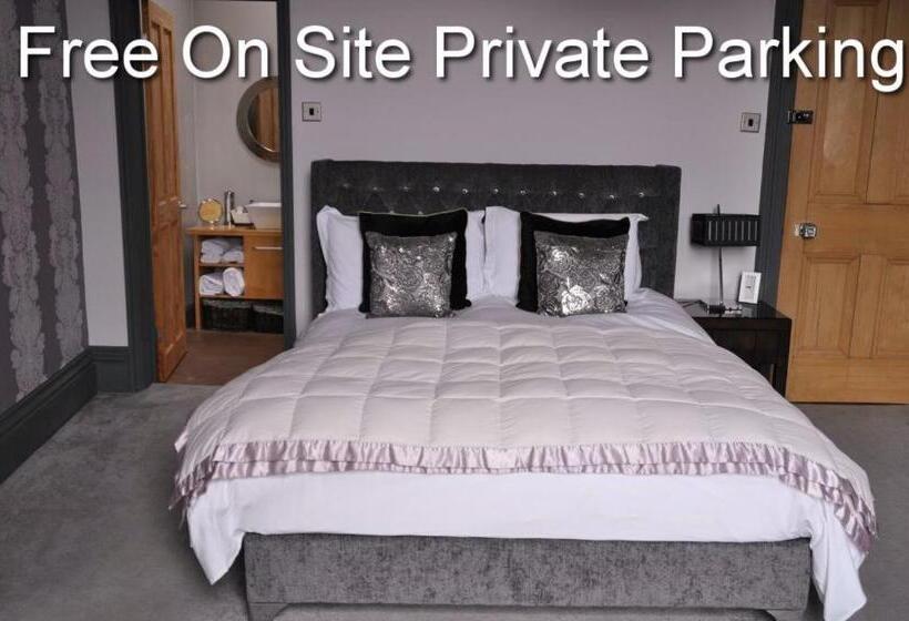 غرفة أساسية, The Bank Guest House