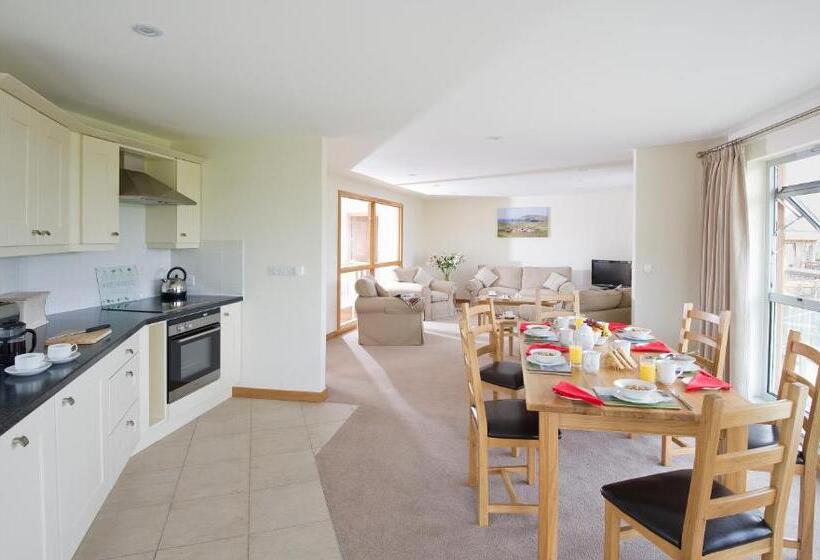 Вилла 3 Спальни, Trevose Golf And Country Club