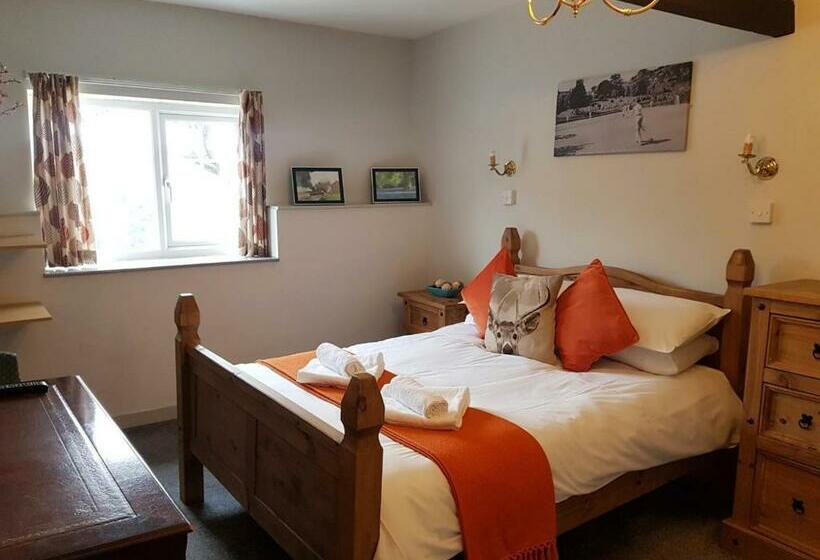 Номер Стандарт, Littledean House